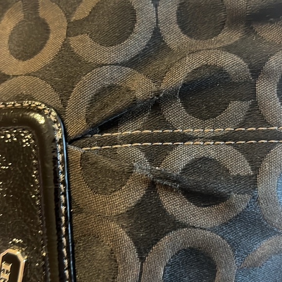 SET 2 COACH Wristlets. Beige/Gold Fabric - Gold Strap & Black Satin - BlackStrap - Picture 15 of 16